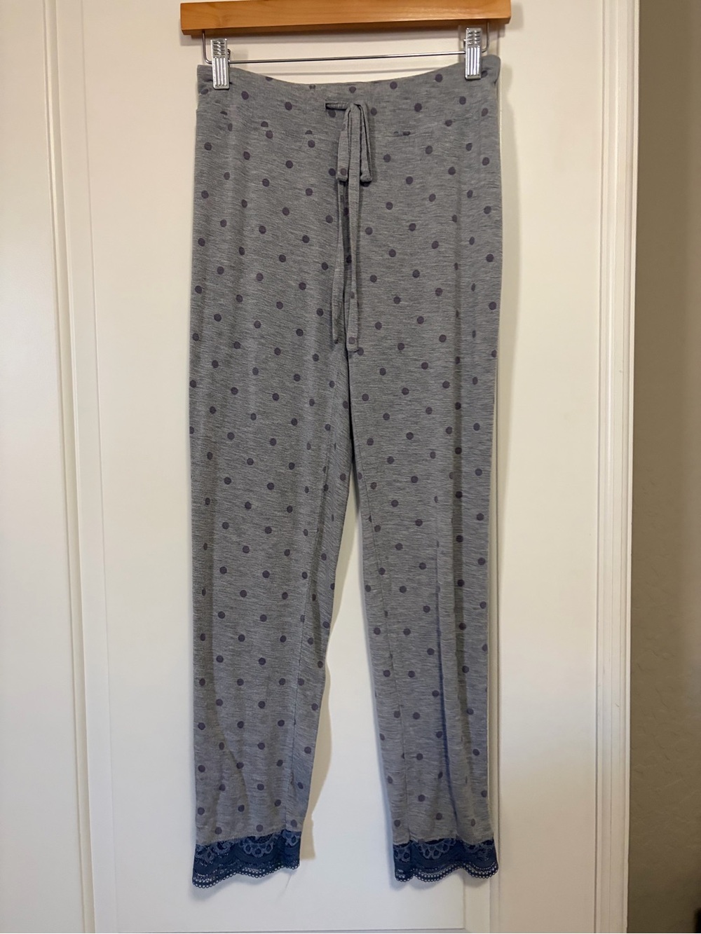 🤍💜Soma Gray🦄 Lavender Lace & Polka Dot Pajama Set💜🤍 - Picture 11 of 11